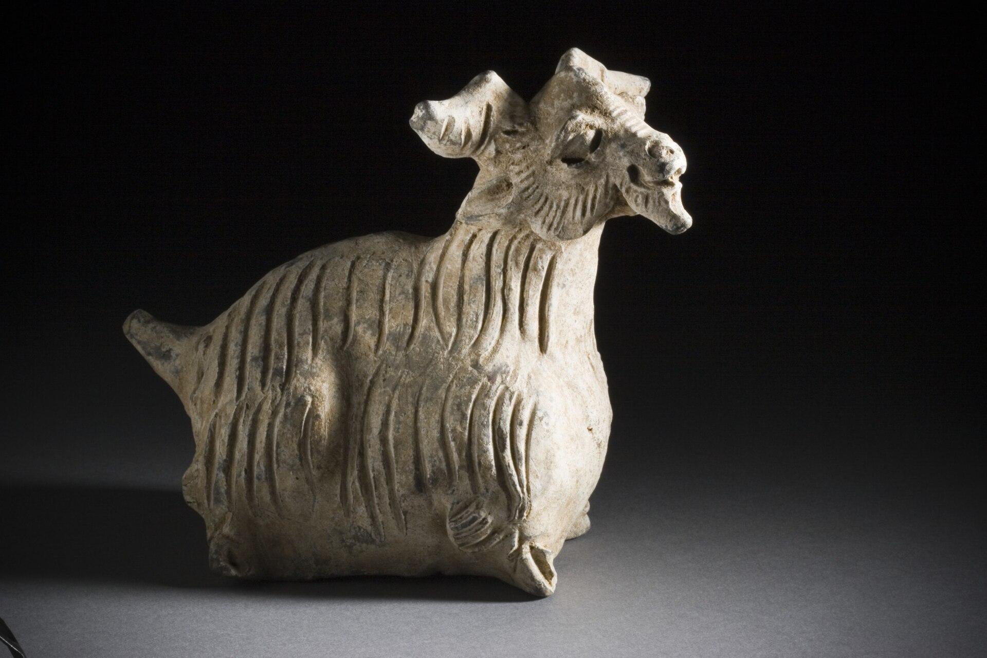 元代陶羊俑（LACMA 藏）